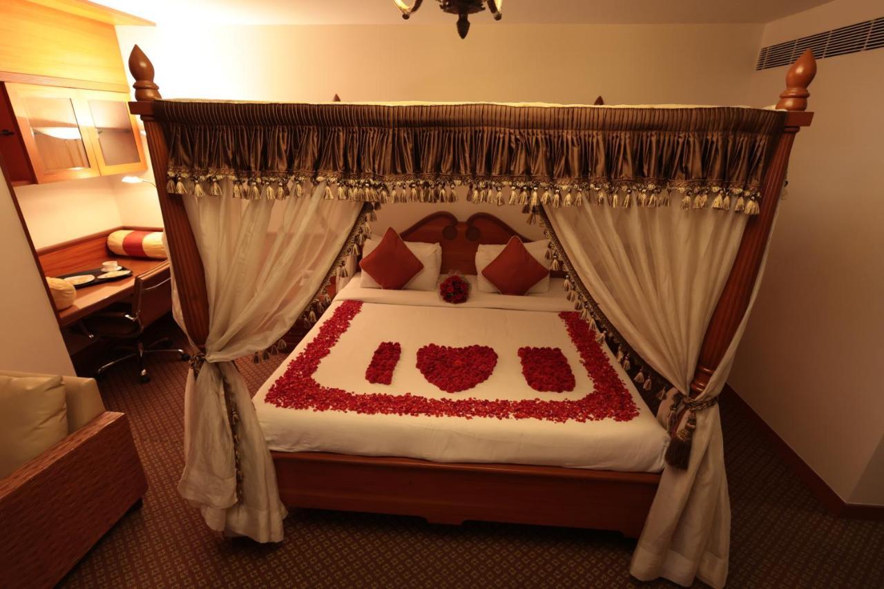 Hotel Cenneys Gateway Салем Екстер'єр фото