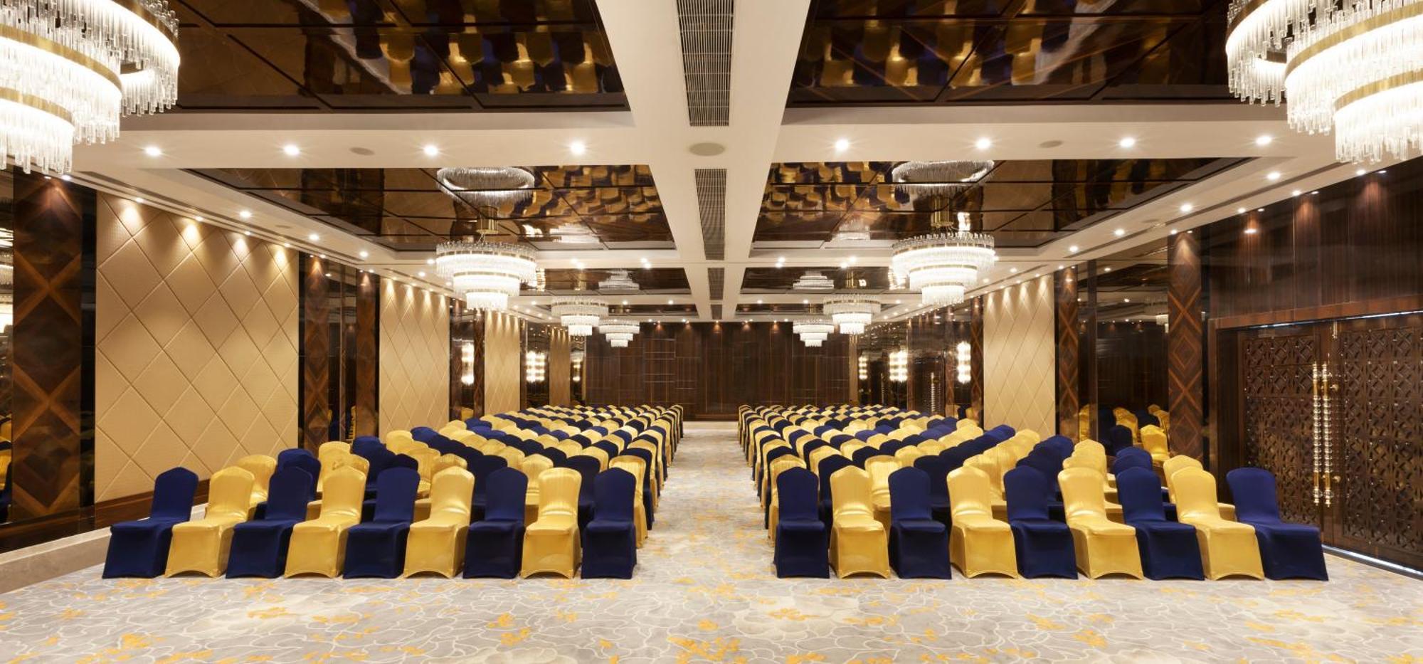 Hotel Cenneys Gateway Салем Екстер'єр фото